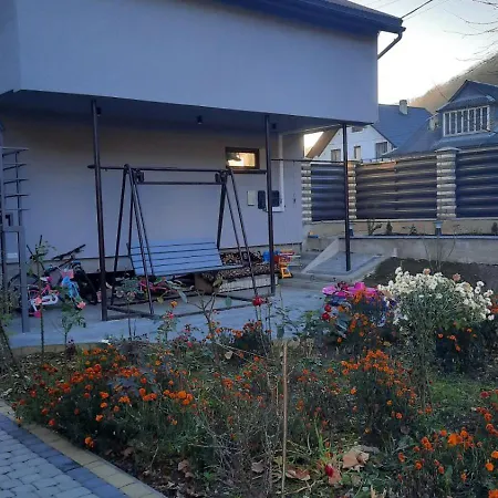 Garage Апартаменты Яремча